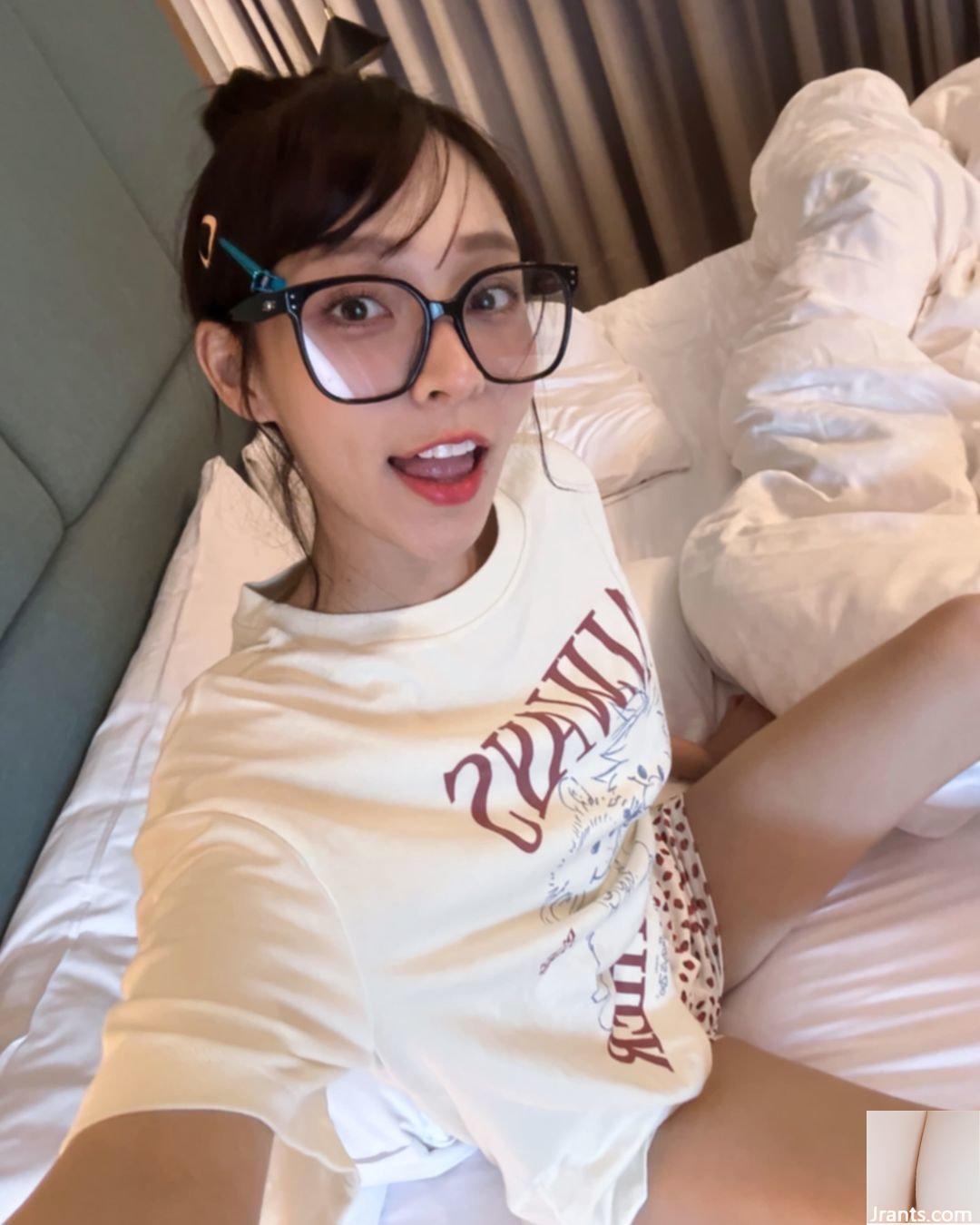 Nữ thần cổ vũ “Lin Xiang” có dáng người kiêu hãnh và quyến rũ cô một cách điên cuồng không giới hạn (10P) - Ảnh 7