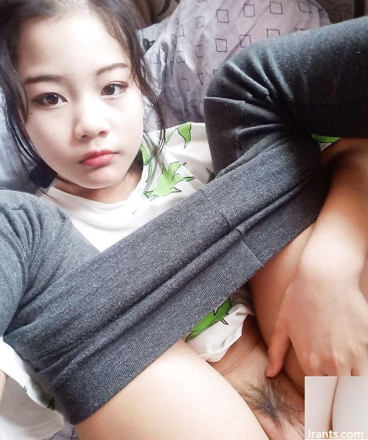 Cô gái thích tôi gửi ảnh selfie để quyến rũ tôi (13P) - Ảnh 8