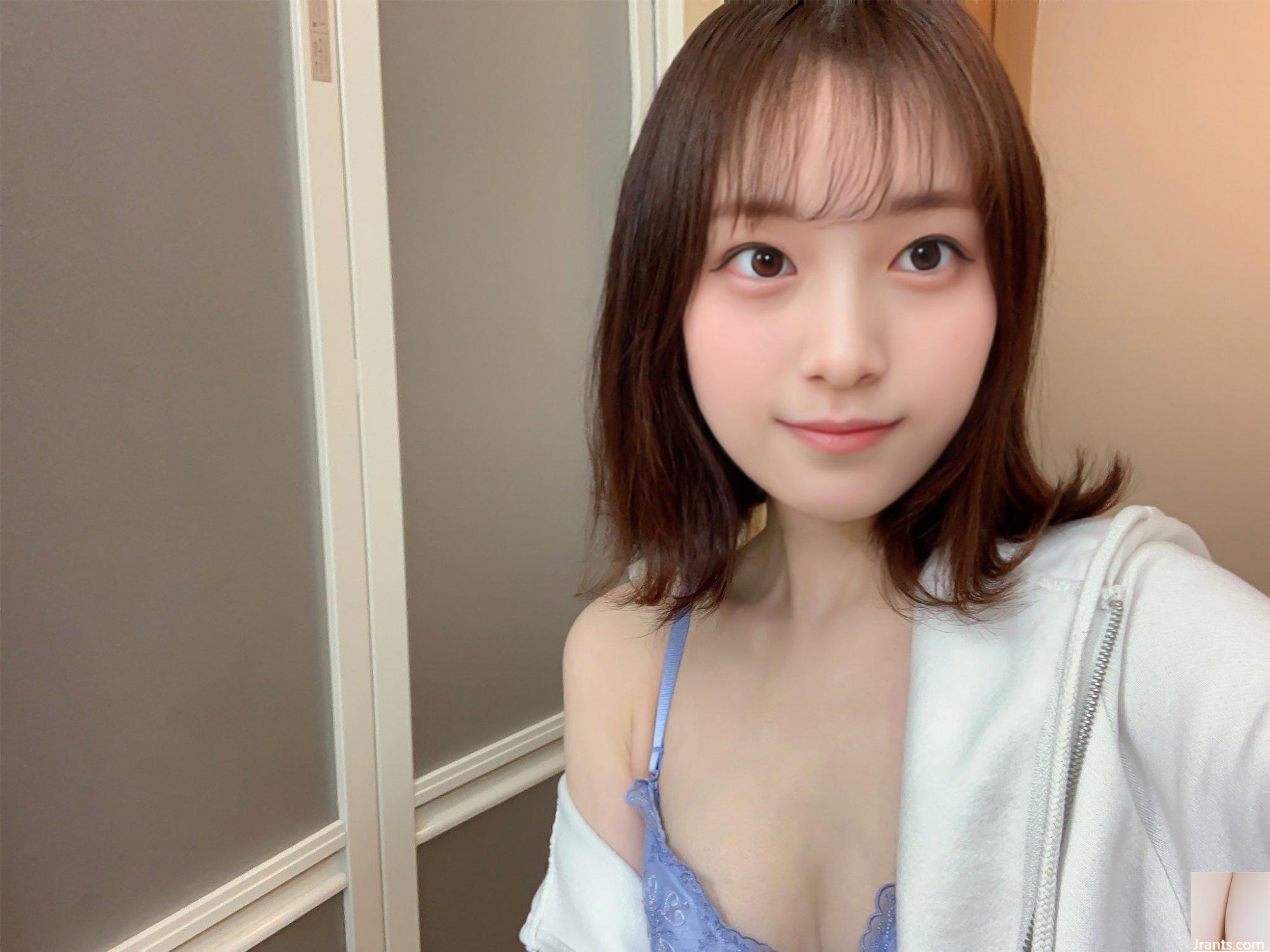 Y tá xinh đẹp chụp ảnh nội y mới mua (36P) - Ảnh 28