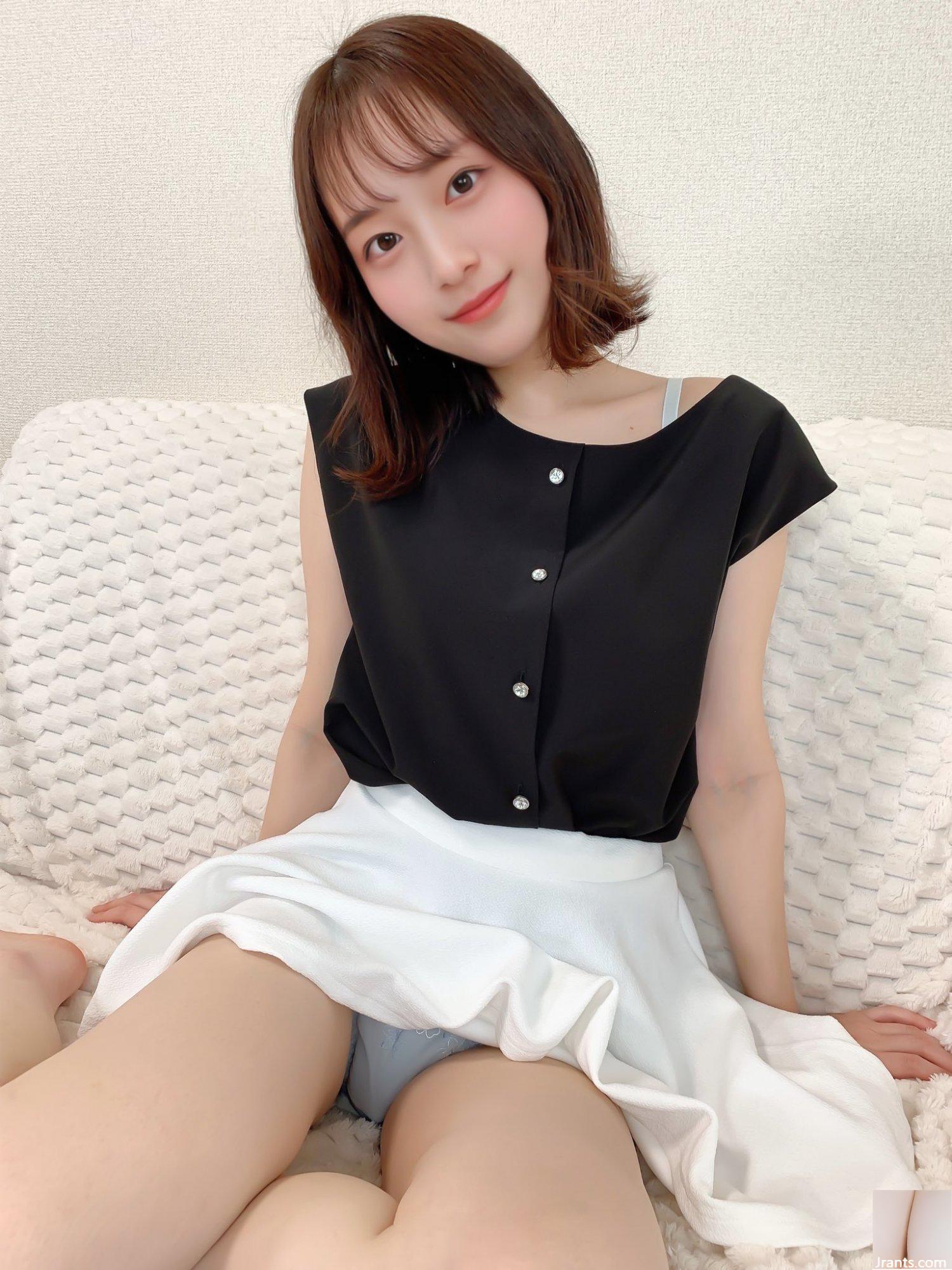 Y tá xinh đẹp chụp ảnh nội y mới mua (36P) - Ảnh 8