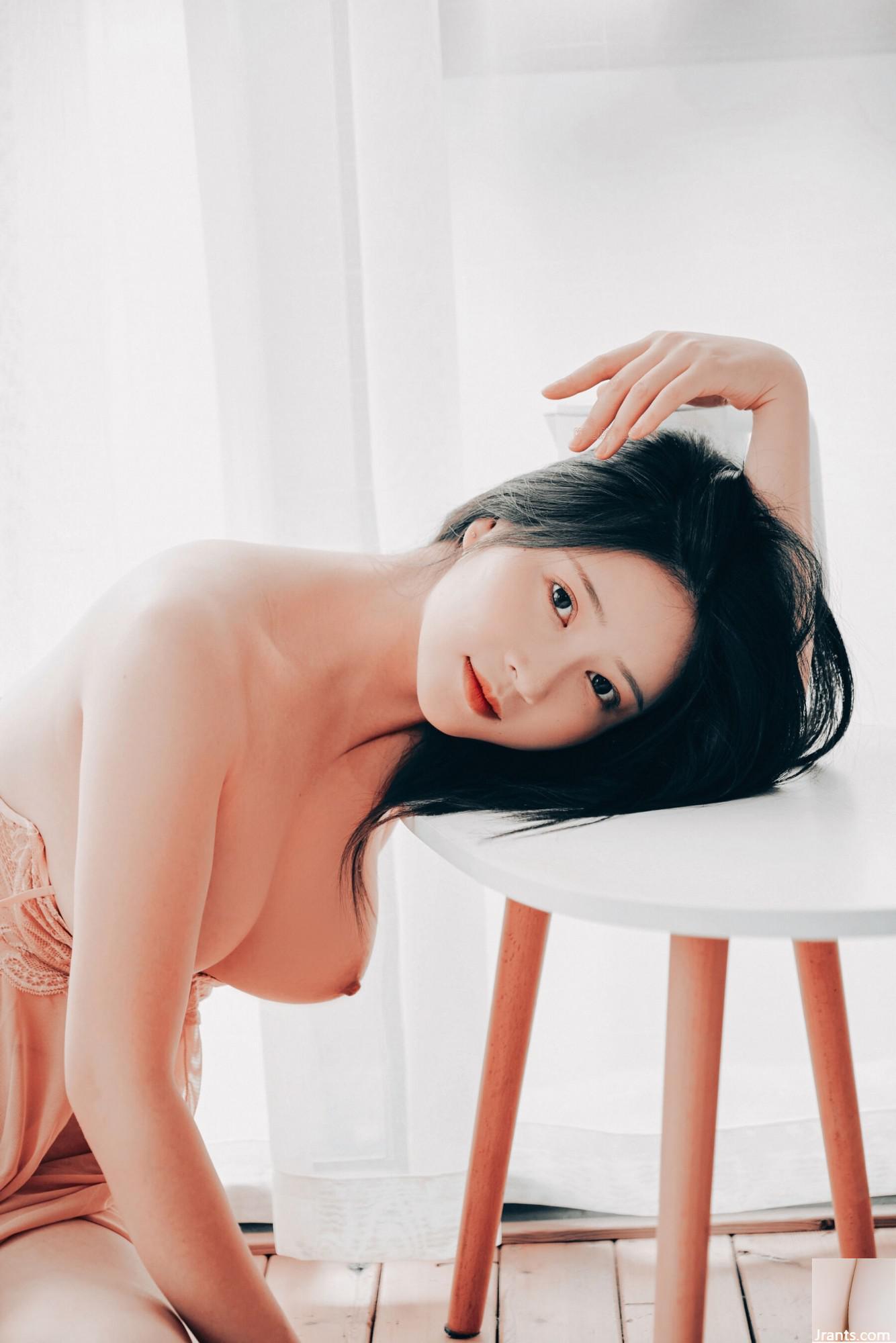 Mô hình tuyệt đối của người Mỹ “Cám cám dỗ bạn gái” có làn da lồi và lồi làm cho làn da của cô ấy trông công bằng và hoàn hảo (11p) - Ảnh 10