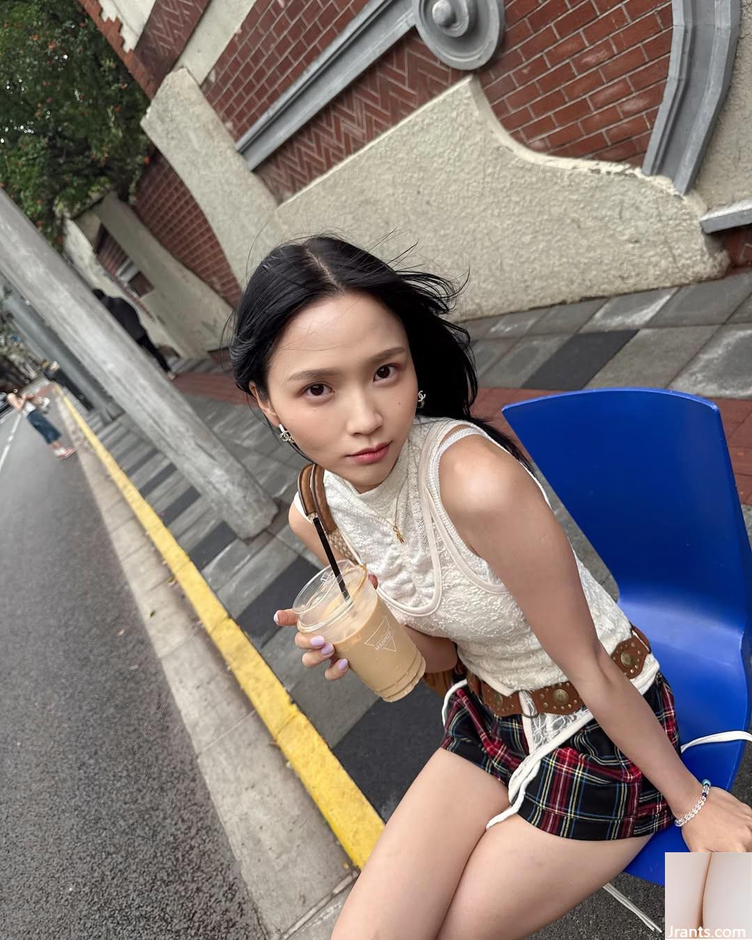 Khuôn mặt thanh tú, đôi mắt ngọt ngào quyến rũ của “Lin Xuân” đã quyến rũ trái tim và tâm hồn trong một giây (10P) - Ảnh 2