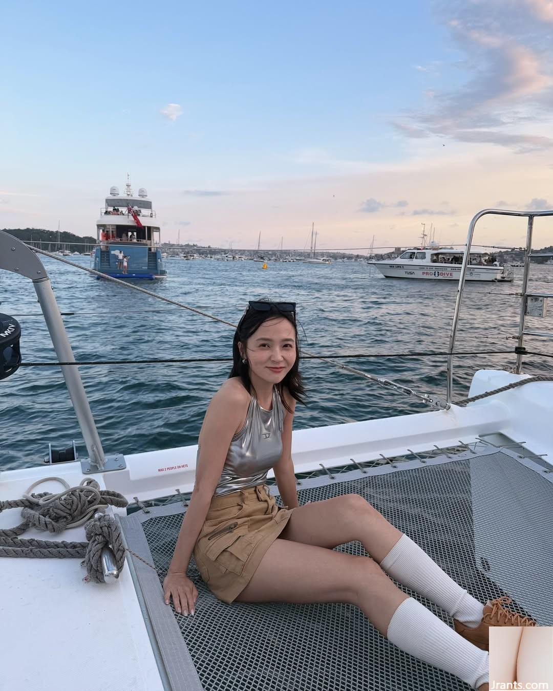 Khuôn mặt thanh tú, đôi mắt ngọt ngào quyến rũ của “Lin Xuân” đã quyến rũ trái tim và tâm hồn trong một giây (10P) - Ảnh 4