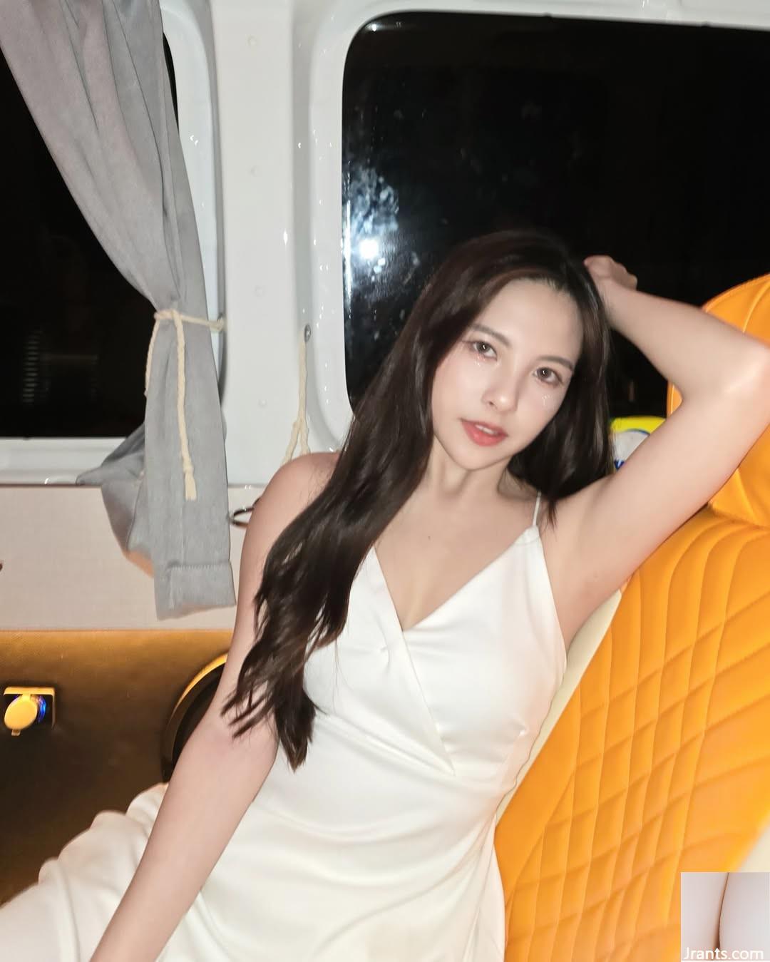 “Momo Jian Xiaojuan” Hình đầy đặn và xác thịt phác thảo hoàn hảo sự quyến rũ của cô ấy (10p) - Ảnh 3