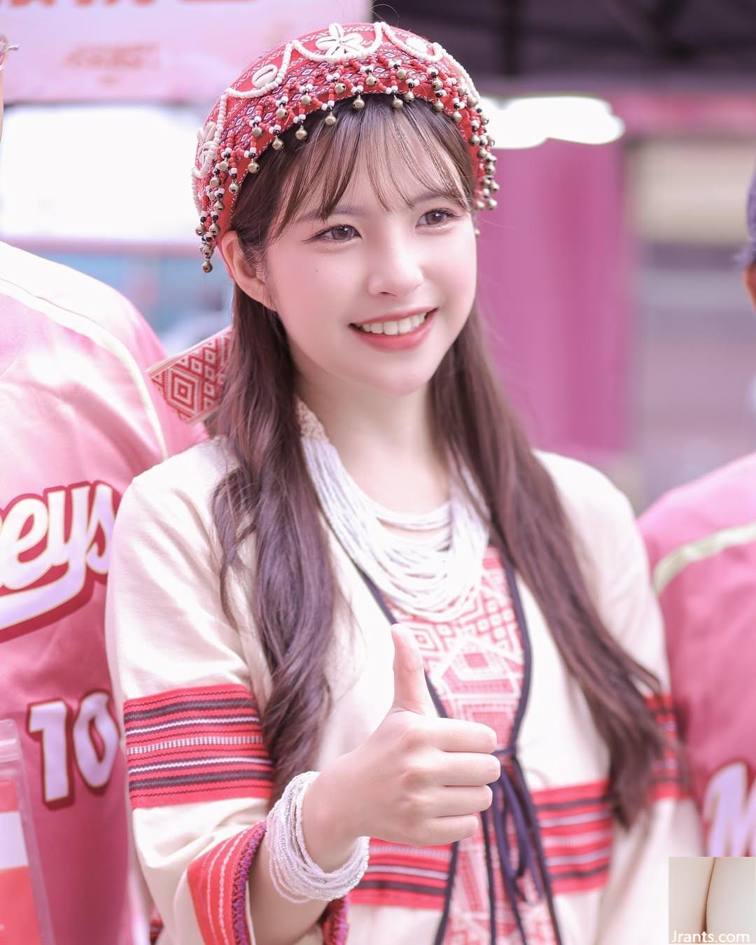 “Momo Jian Xiaojuan” Hình đầy đặn và xác thịt phác thảo hoàn hảo sự quyến rũ của cô ấy (10p) - Ảnh 5