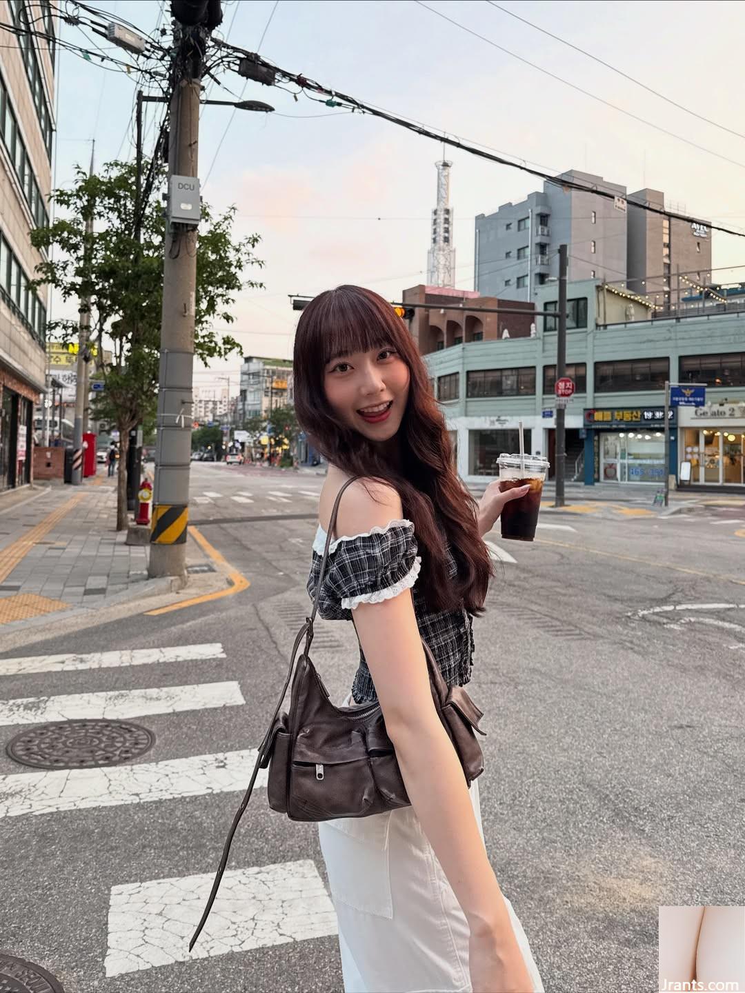 Cô gái người yêu “Mantou” có một nhân vật đẹp, hấp dẫn (10p) - Ảnh 4