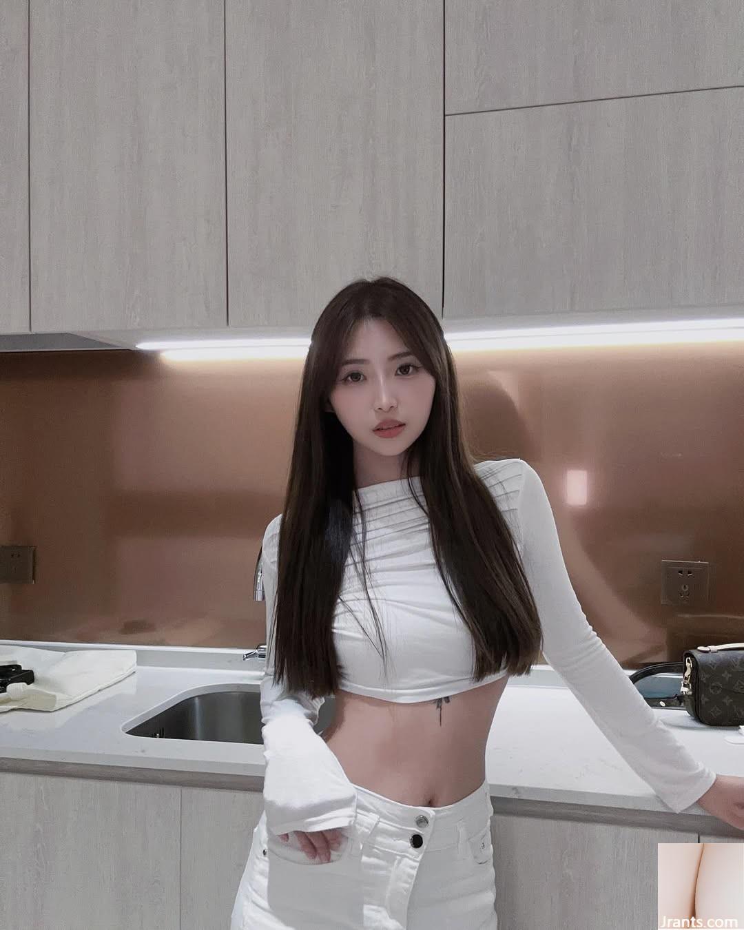 “Wiwei” ngực tròn và mềm đột ngột xuất hiện và không thể bỏ qua (10p) - Ảnh 7