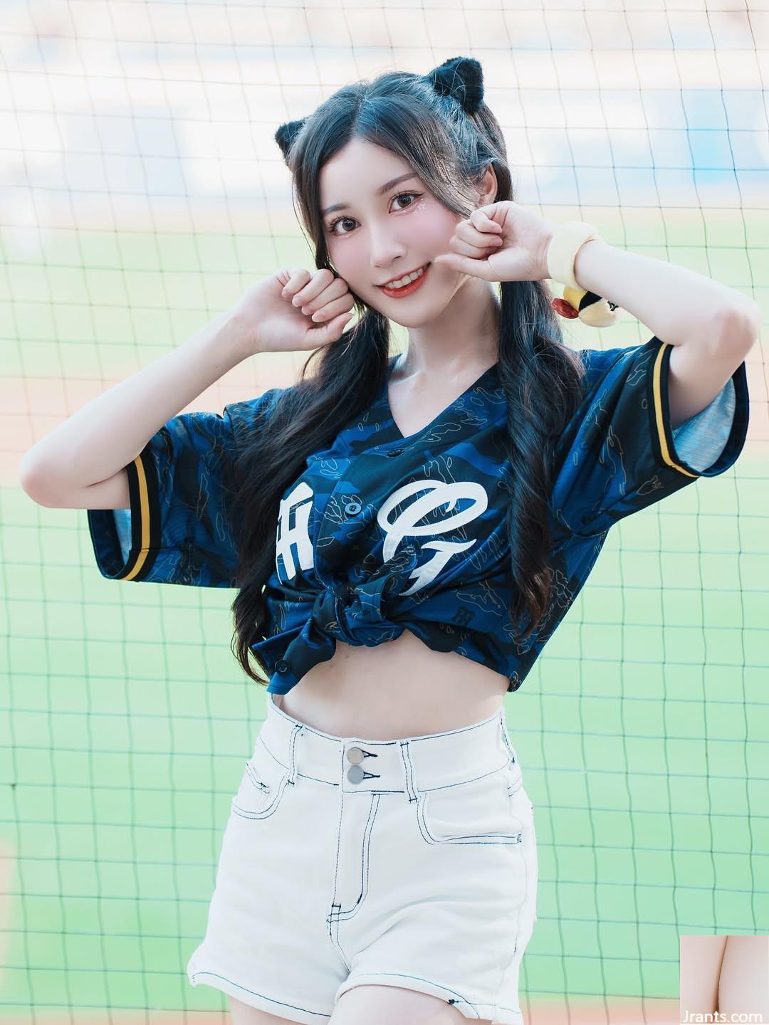 “Tiffany Wu Yu-Yu” Sexy và Slender Môn đã trở thành trọng tâm của sự chú ý của khán giả (10p)