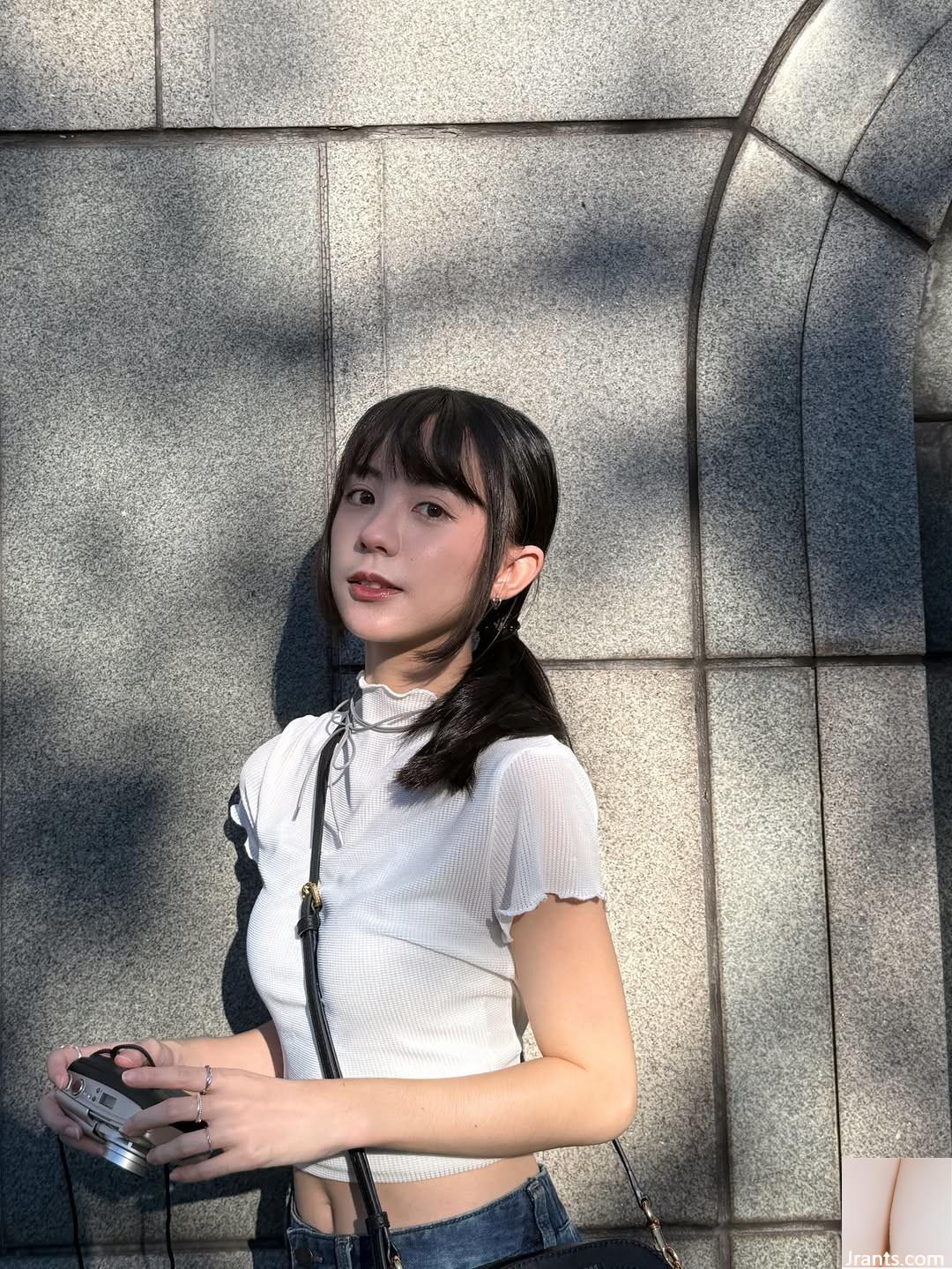 Vẻ đẹp thanh lịch “Caixin” có vẻ ngoài cao vượt qua bầu trời (10p) - Ảnh 2