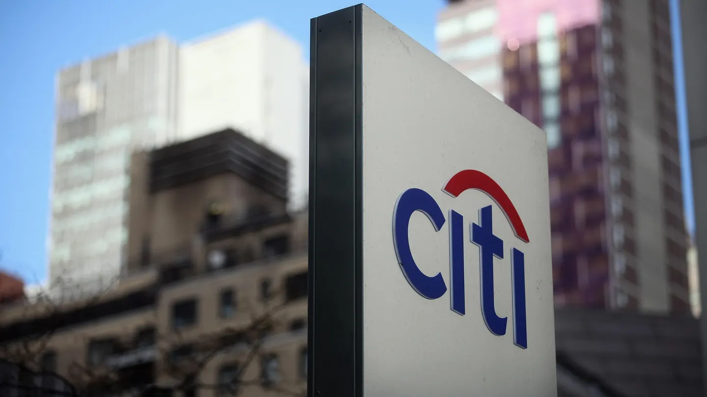 Citi và Swift thử nghiệm thành công thanh toán Fiat sang tiền điện tử