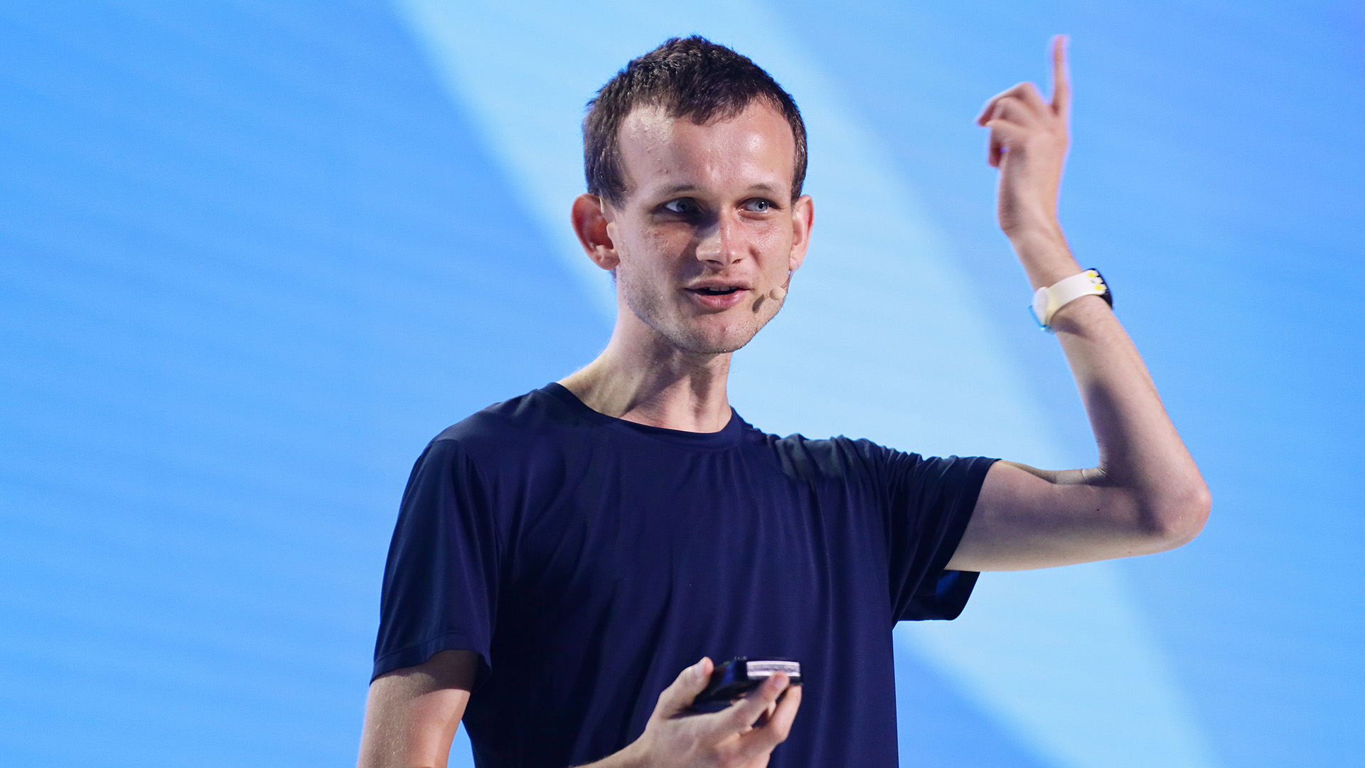 Vitalik Buterin kêu gọi phát triển nhắn tin mã hóa và quyền riêng tư, quyên góp 256 ETH cho hai dự án bảo mật