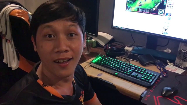 Thầy Giáo Ba cũng từng chơi qua 4/5 vị trí trong một đội và còn làm HLV