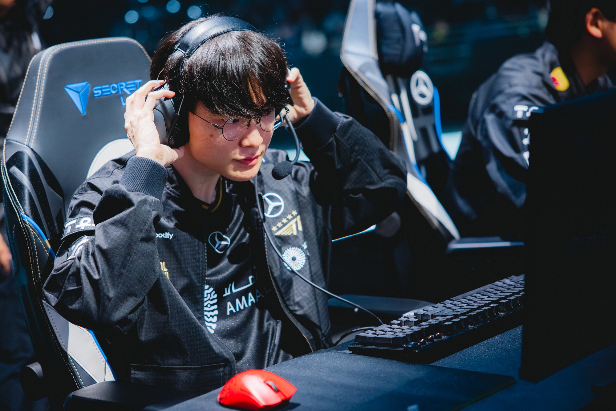 Trước thềm chung kết CKTG 2025, Faker khiến cộng đồng "dở khóc dở cười"- Ảnh 1. Trước thềm chung kết CKTG 2025, Faker khiến cộng đồng "dở khóc dở cười"- Ảnh 1.