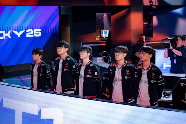 T1 thua Gen.G nhưng tình huống thiên tài của Faker vẫn chiếm spotlight- Ảnh 3. T1 thua Gen.G nhưng tình huống thiên tài của Faker vẫn chiếm spotlight- Ảnh 3.