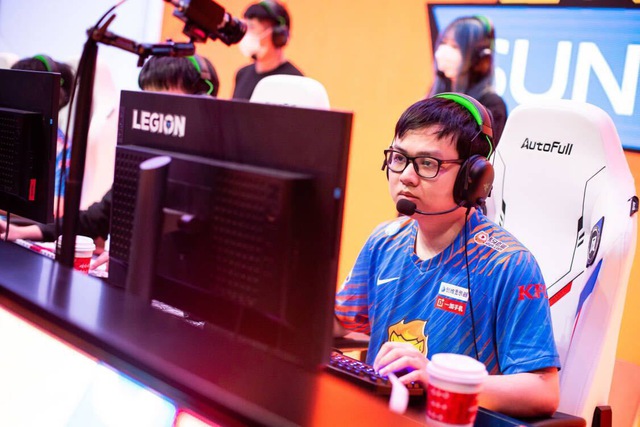 LCK đề xuất giới hạn lương tuyển thủ, T1 sẽ là nạn nhân đầu tiên, cộng đồng lo ngại chảy máu nhân tài - Ảnh 2.