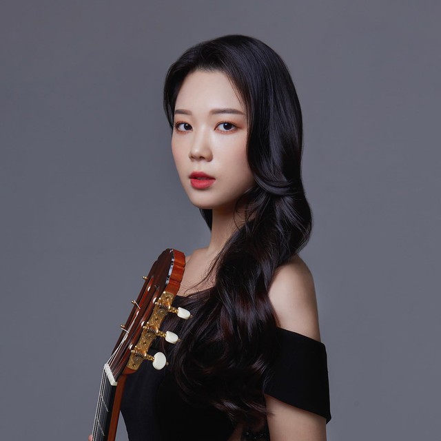 Gumayusi dẫn chị gái tài sắc vẹn toàn vào chơi game cùng, nhưng phản ứng của Faker đã chứng minh ế là do thực lực - Ảnh 2.