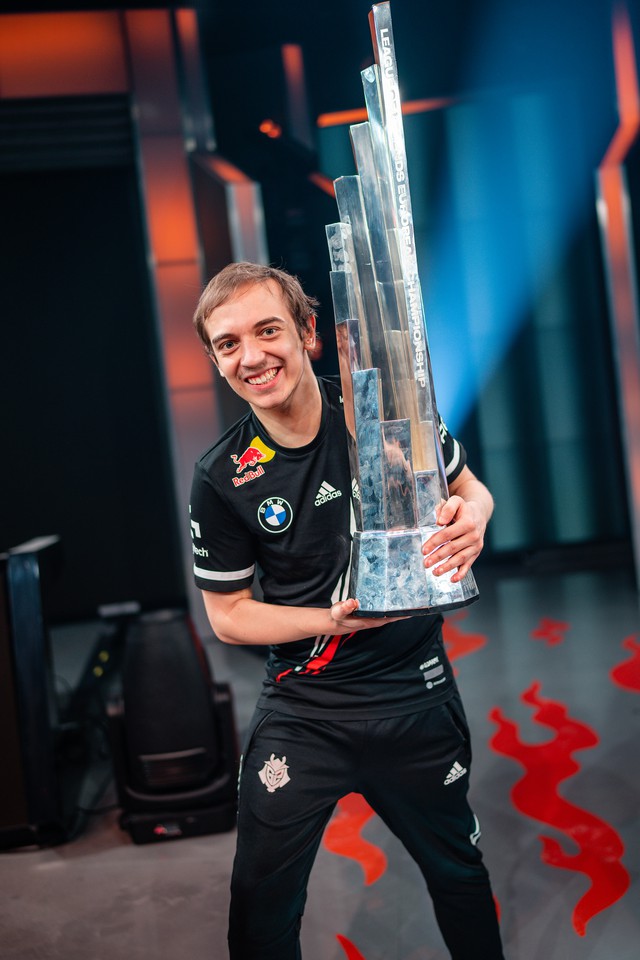 4 Đường Giữa của 4 khu vực Major tại MSI 2022: Faker là số 1, tân binh của LCS được xếp chung mâm với Chủ tịch - Ảnh 4.