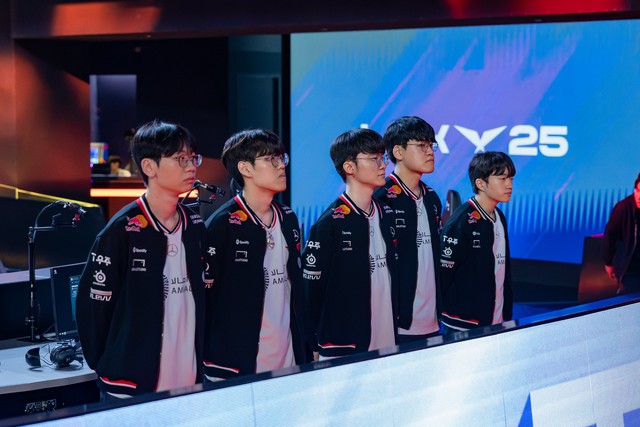 Doran đang cho thấy anh ngày càng hòa hợp với T1 Doran đang cho thấy anh ngày càng hòa hợp với T1