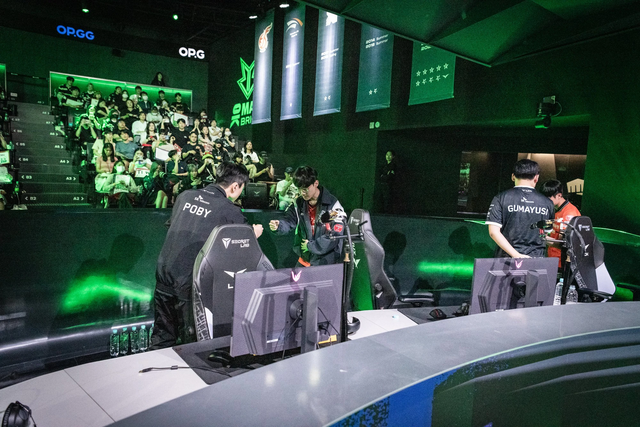 Khi đó thì ngay cả DRX thì T1 cũng không thắng nổi