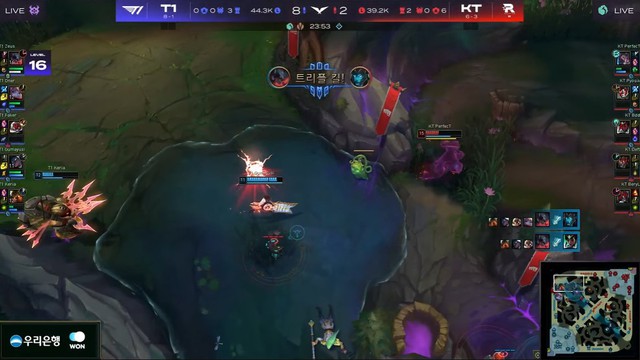 Trong cả 2 tình huống ở 2 ván đấu... Trong cả 2 tình huống ở 2 ván đấu...