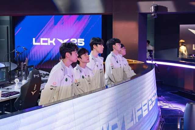 Một cái tên được cho là nguyên nhân chính cho thất bại của HLE trước T1- Ảnh 1. Một cái tên được cho là nguyên nhân chính cho thất bại của HLE trước T1- Ảnh 1.