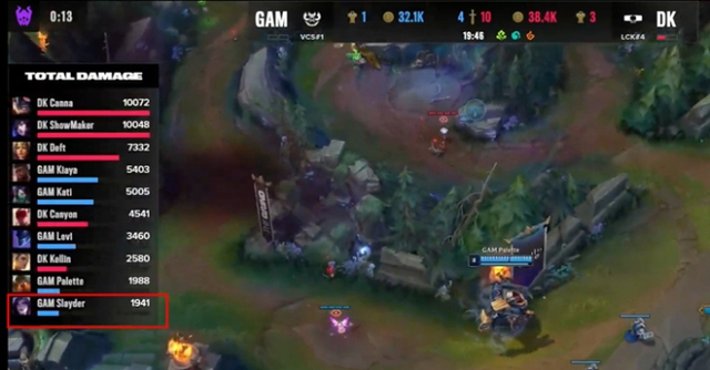 Khán giả VCS tranh cãi vì Slayder