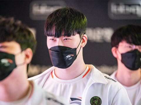 Kingen được khen hết lời sau khi giúp HLE đánh bại T1 - Ảnh 1.