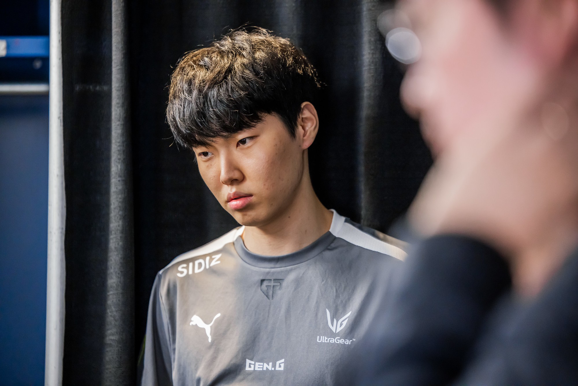 Khán giả nhận định Chovy vẫn chưa có bản lĩnh đủ để vô địch CKTG Khán giả nhận định Chovy vẫn chưa có bản lĩnh đủ để vô địch CKTG