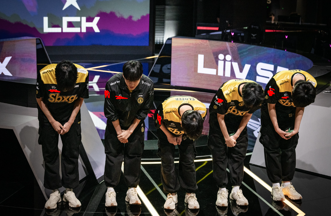 T1 thắng trận nhưng lại có rất nhiều đội tuyển LCK khác “ăn mừng” - Ảnh 2.