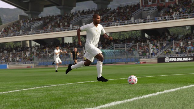 Báo đen Eto’o tái xuất FIFA Online 4 trong mùa thẻ huyền thoại, game thủ ráo riết tìm thủ môn xuất sắc để chuẩn bị vá lưới - Ảnh 4. Báo đen Eto’o tái xuất FIFA Online 4 trong mùa thẻ huyền thoại, game thủ ráo riết tìm thủ môn xuất sắc để chuẩn bị vá lưới - Ảnh 4.