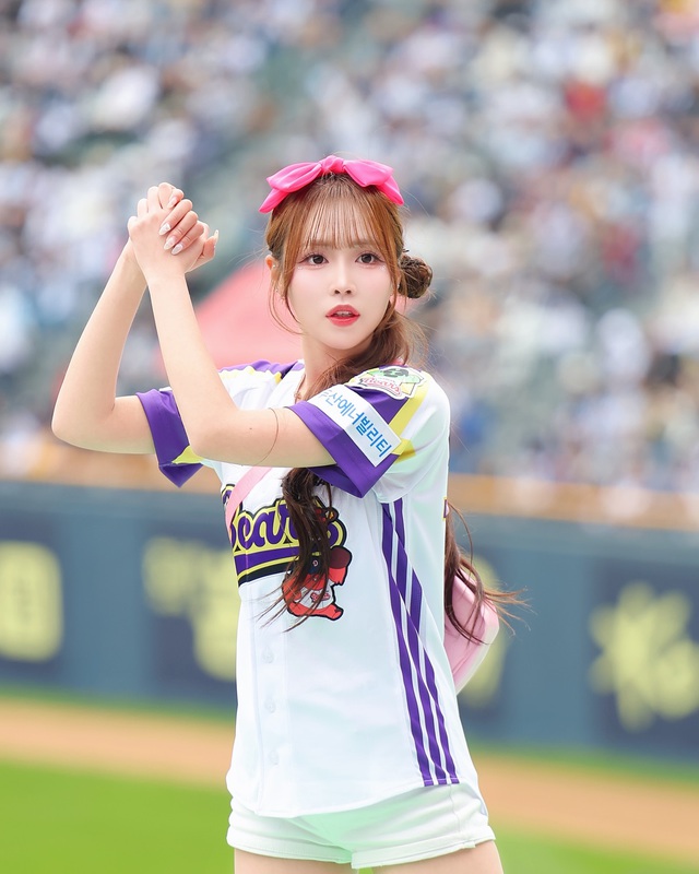 Bộ ảnh mới của Suly khiến nhiều người trầm trồ