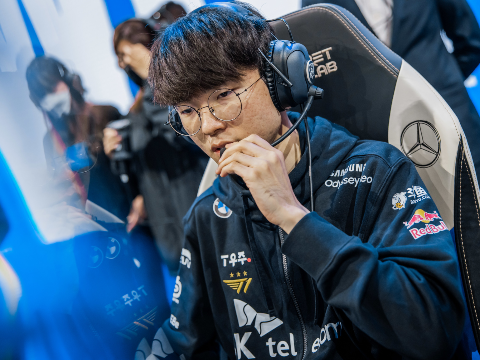 Top 5 tuyển thủ bị hạ gục nhiều nhất qua các kỳ Chung kết thế giới - Ảnh 5.