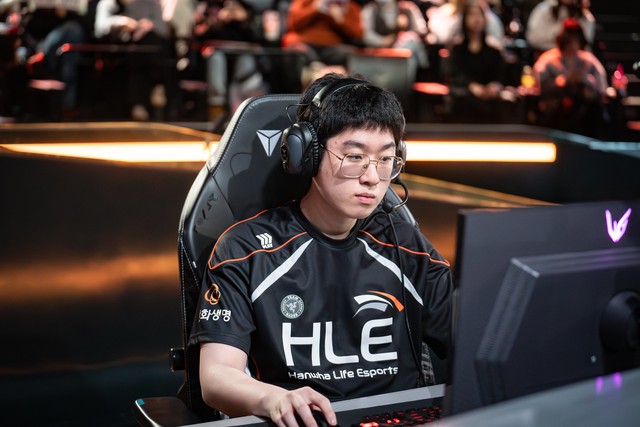 Regular Seasons 2025 rồi sau đó là MSI và CKTG có lẽ mới thực sự đủ để Zeus chứng tỏ bản thân vẫn đủ giỏi để giành danh hiệu mà không có Faker Regular Seasons 2025 rồi sau đó là MSI và CKTG có lẽ mới thực sự đủ để Zeus chứng tỏ bản thân vẫn đủ giỏi để giành danh hiệu mà không có Faker