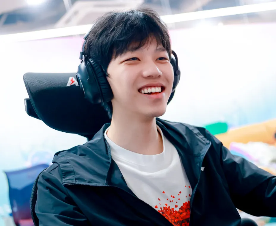 Thi đấu cực kỳ bất ổn ở CKTG 2025, BLG còn "chọc giận" fan LPL- Ảnh 2.