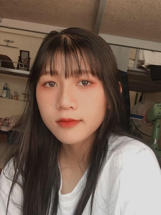 LMHT: Giống thầy Ba như hai giọt nước, fan cứ tưởng cô gái là trò đùa của PTS mà hóa ra không phải - Ảnh 1. LMHT: Giống thầy Ba như hai giọt nước, fan cứ tưởng cô gái là trò đùa của PTS mà hóa ra không phải - Ảnh 1.