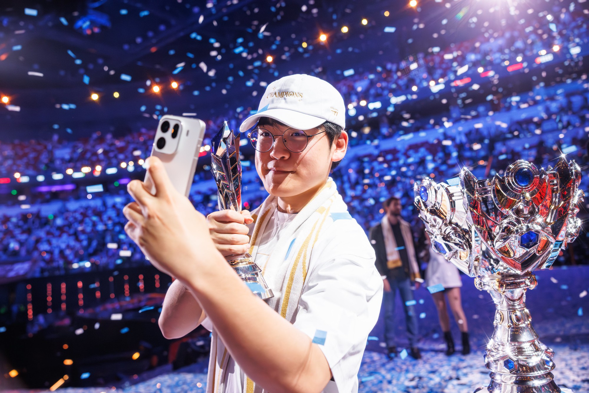 T1 trở thành nhà vô địch CKTG đầu tiên sở hữu loạt thông số "khó đỡ"- Ảnh 3.