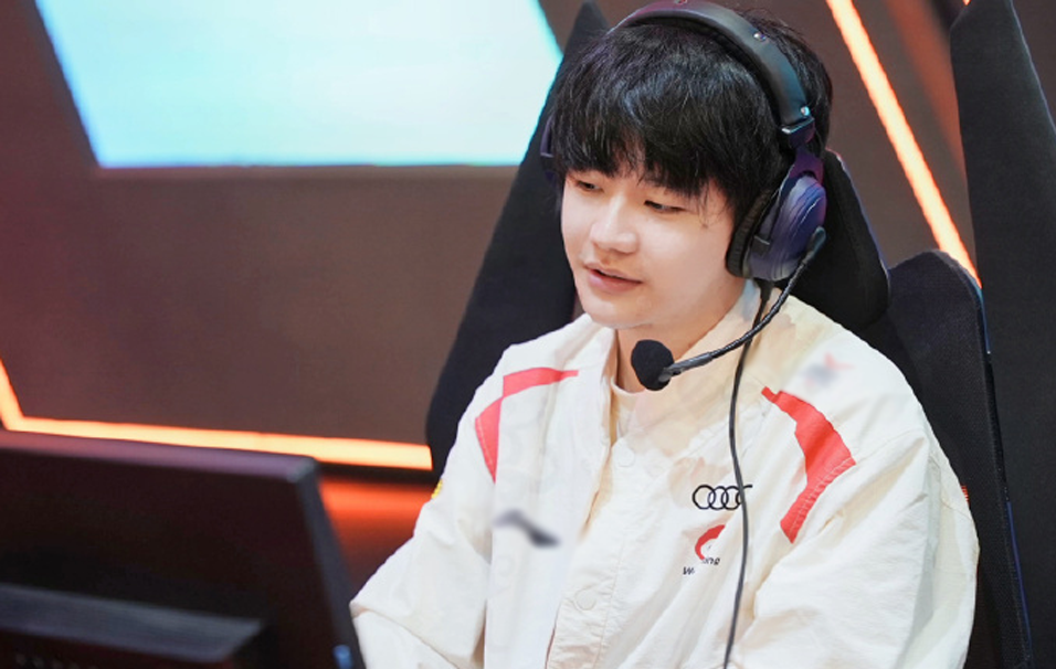 Không chỉ TheShy, thêm một thành viên WBG bị yêu cầu rời đội vì chơi quá tệ - Ảnh 2.