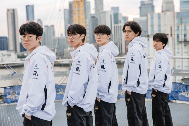 Zeus tiết lộ Zeus tiết lộ