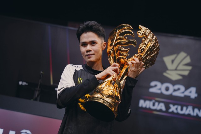 EasyLove cũng trở thành nhà vô địch đặc biệt nhất LMHT Việt và có thể là cả thế giới