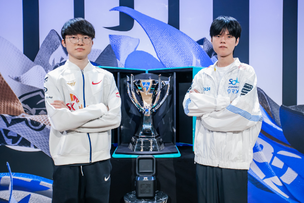 photo-1667750897483 photo-1667750897483