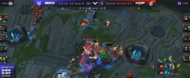 Pha quadrakill tạo tiền đề cho màn lội ngược dòng của BRO - nguồn: LoL Esports
