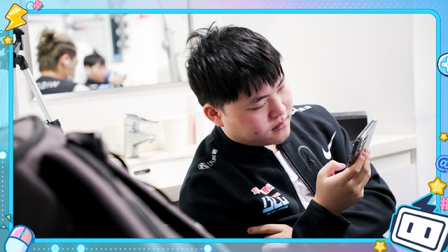 Người đại diện ngầm tiết lộ tương lai Uzi, BTC LPL lẫn người hâm mộ LMHT xứ Trung đã nhận cú lừa cực mạnh - Ảnh 2.