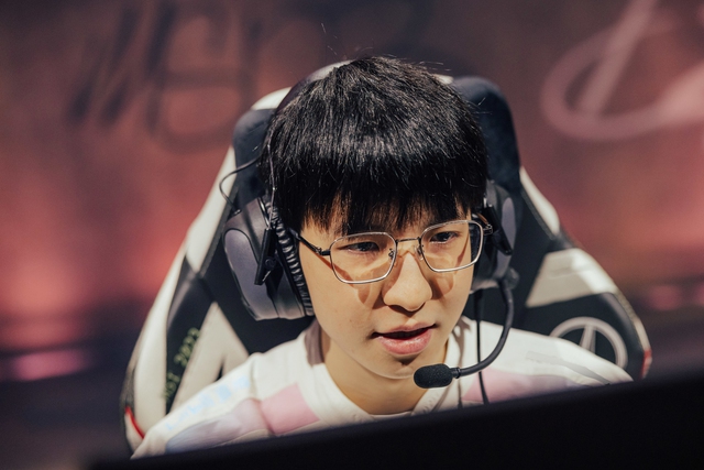 Anh khiến khán giả LPL thực sự thất vọng với màn thể hiện kém của mình