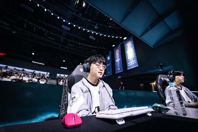 Không có quá nhiều bất ngờ ở 2 ngày đầu tiên