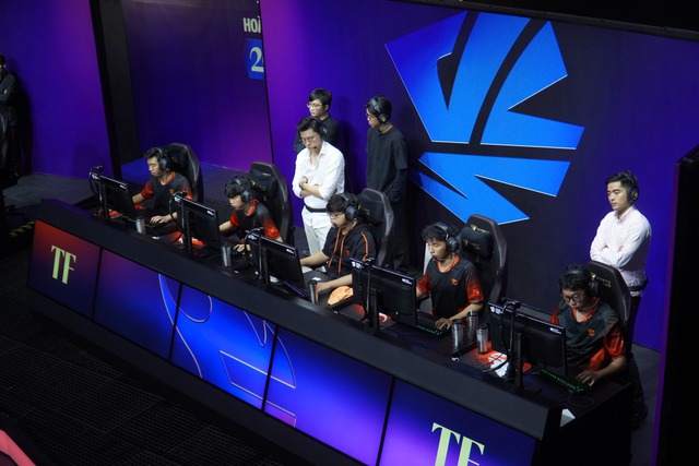 TF cũng có số thành viên bị cấm thi đấu vào loại cao khi góp mặt 4 người