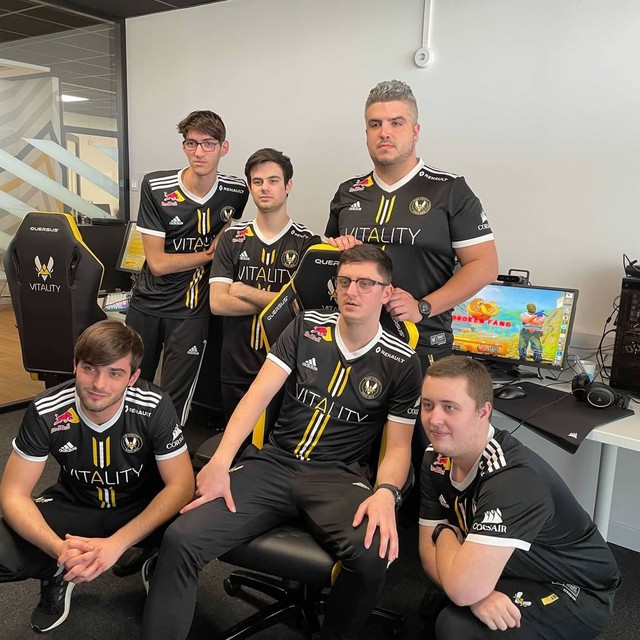 CS:GO - ZywOo tiếp tục được vinh danh là player xuất sắc nhất năm, S1mple lần thứ 2 liên tiếp ngậm ngùi về nhì - Ảnh 5.