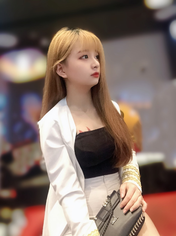 Valentine của các Hot Streamer Việt: Hỏi 5 người... thì 100% ở nhà livestream - Ảnh 6.