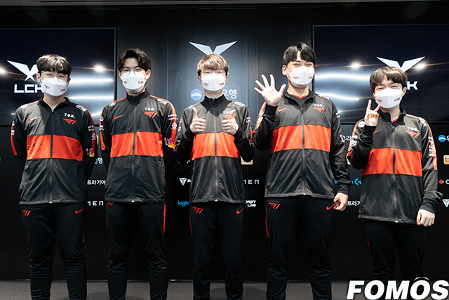 Faker cầm Tryndamere gánh team, T1 có trận thắng thứ 3 liên tiếp - Ảnh 1. Faker cầm Tryndamere gánh team, T1 có trận thắng thứ 3 liên tiếp - Ảnh 1.