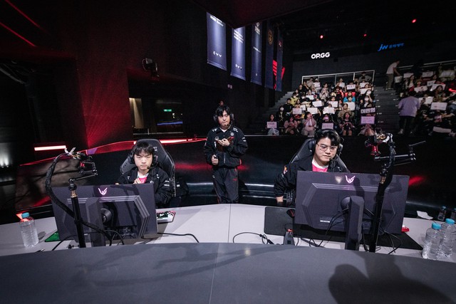 Không nhiều khán giả tin T1 có thể thắng KT