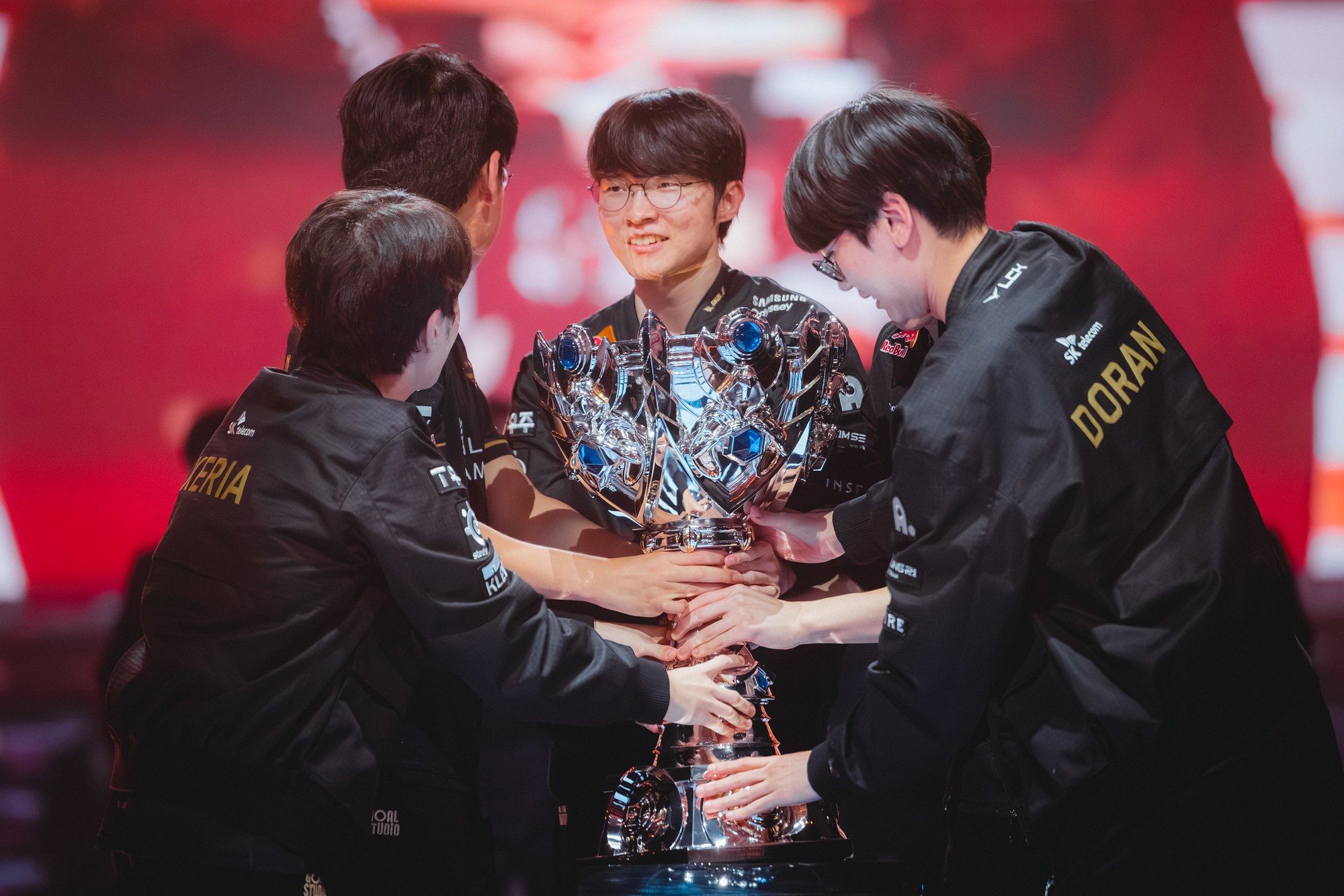 Faker có thêm chia sẻ về Gumayusi khiến cộng đồng xúc động- Ảnh 3. Faker có thêm chia sẻ về Gumayusi khiến cộng đồng xúc động- Ảnh 3.